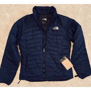 *Good Conditiom* North Face Men’s TNF Everyday Puffer in Men’s SM.